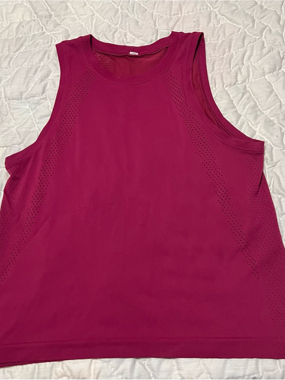 Lululemon Women's Performance Tank Top - Berry